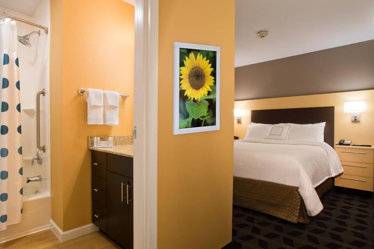 Towneplace Suites By Marriott Dodge City Eksteriør bilde