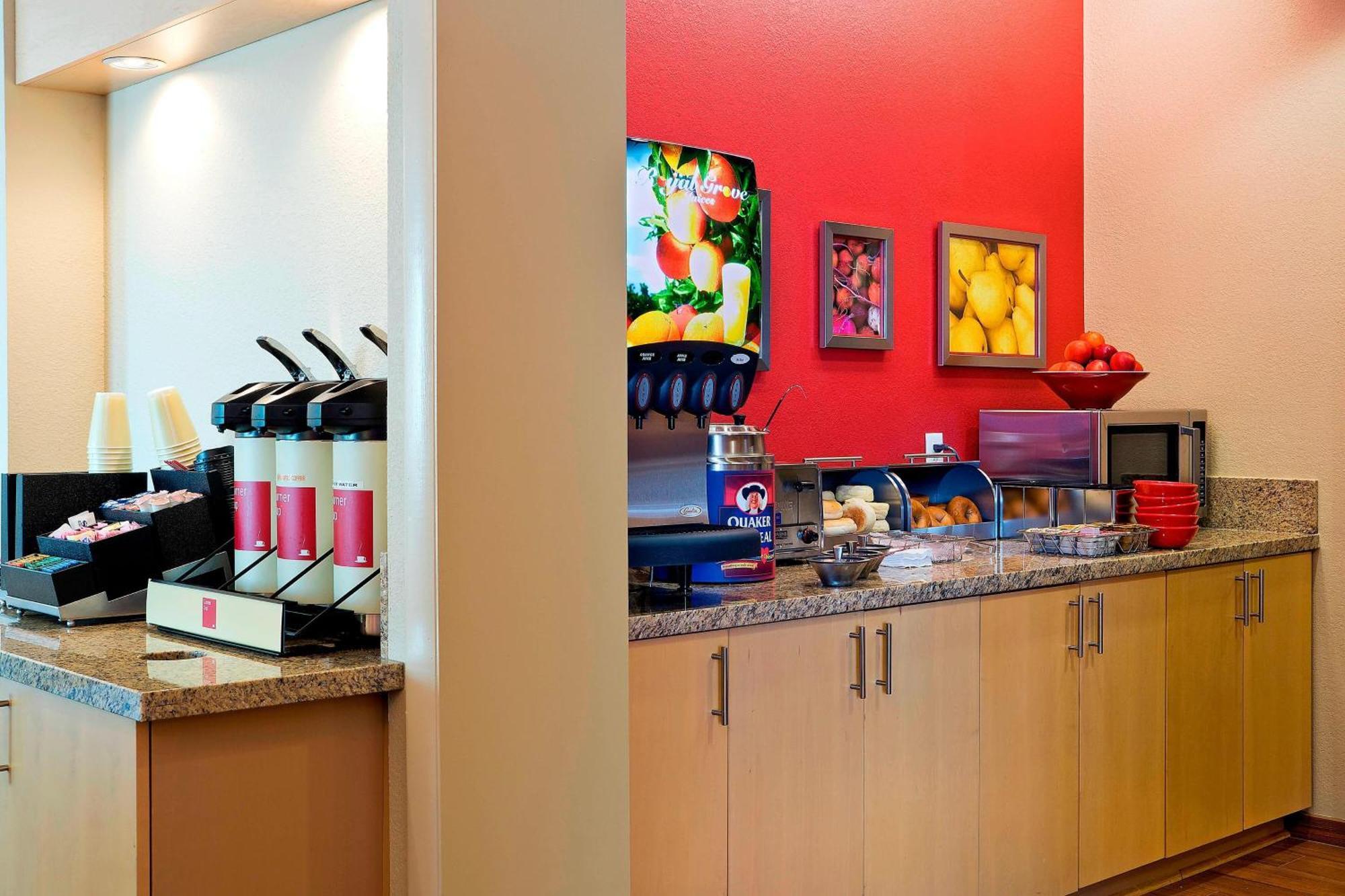 Towneplace Suites By Marriott Dodge City Eksteriør bilde
