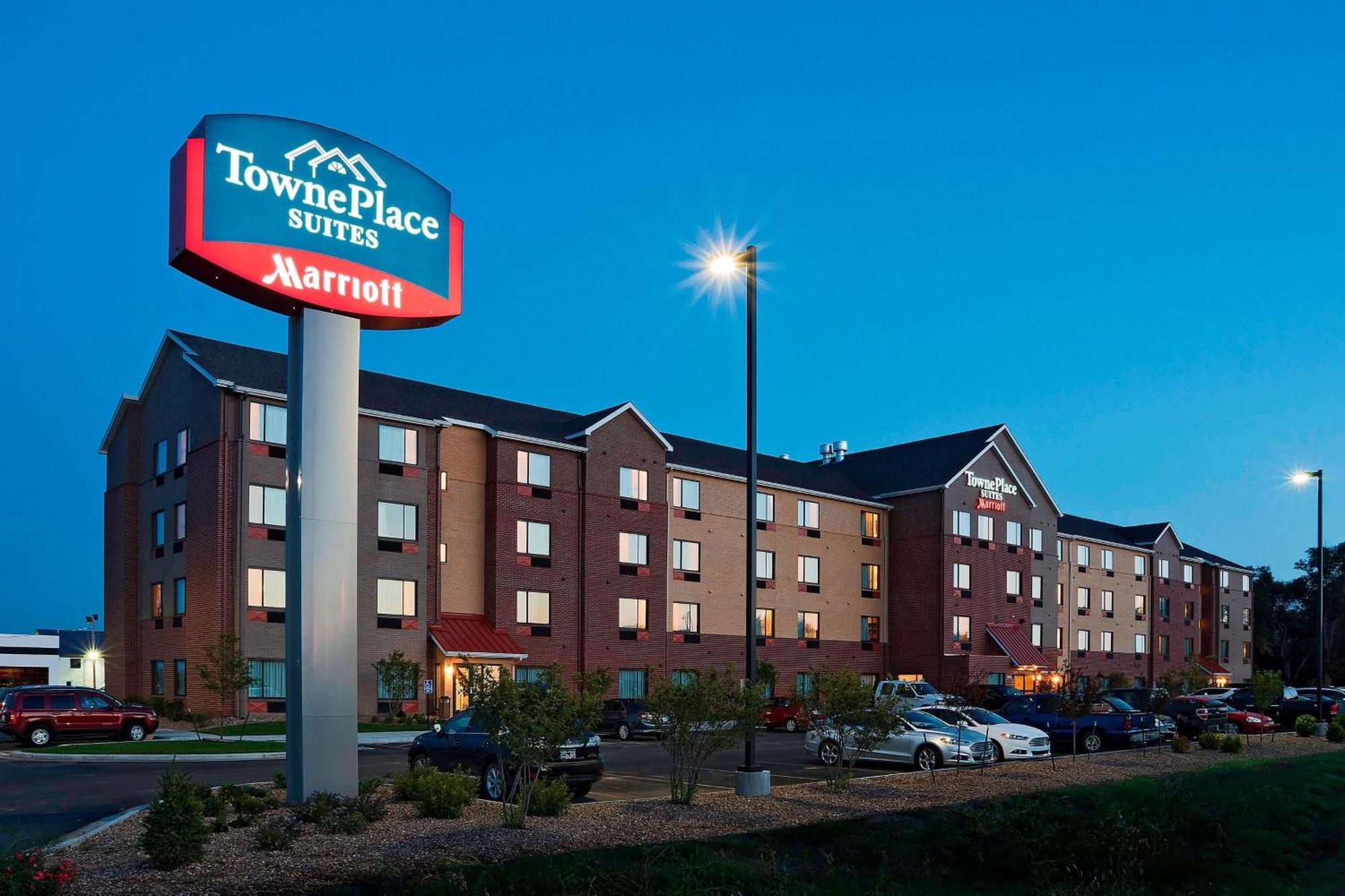 Towneplace Suites By Marriott Dodge City Eksteriør bilde