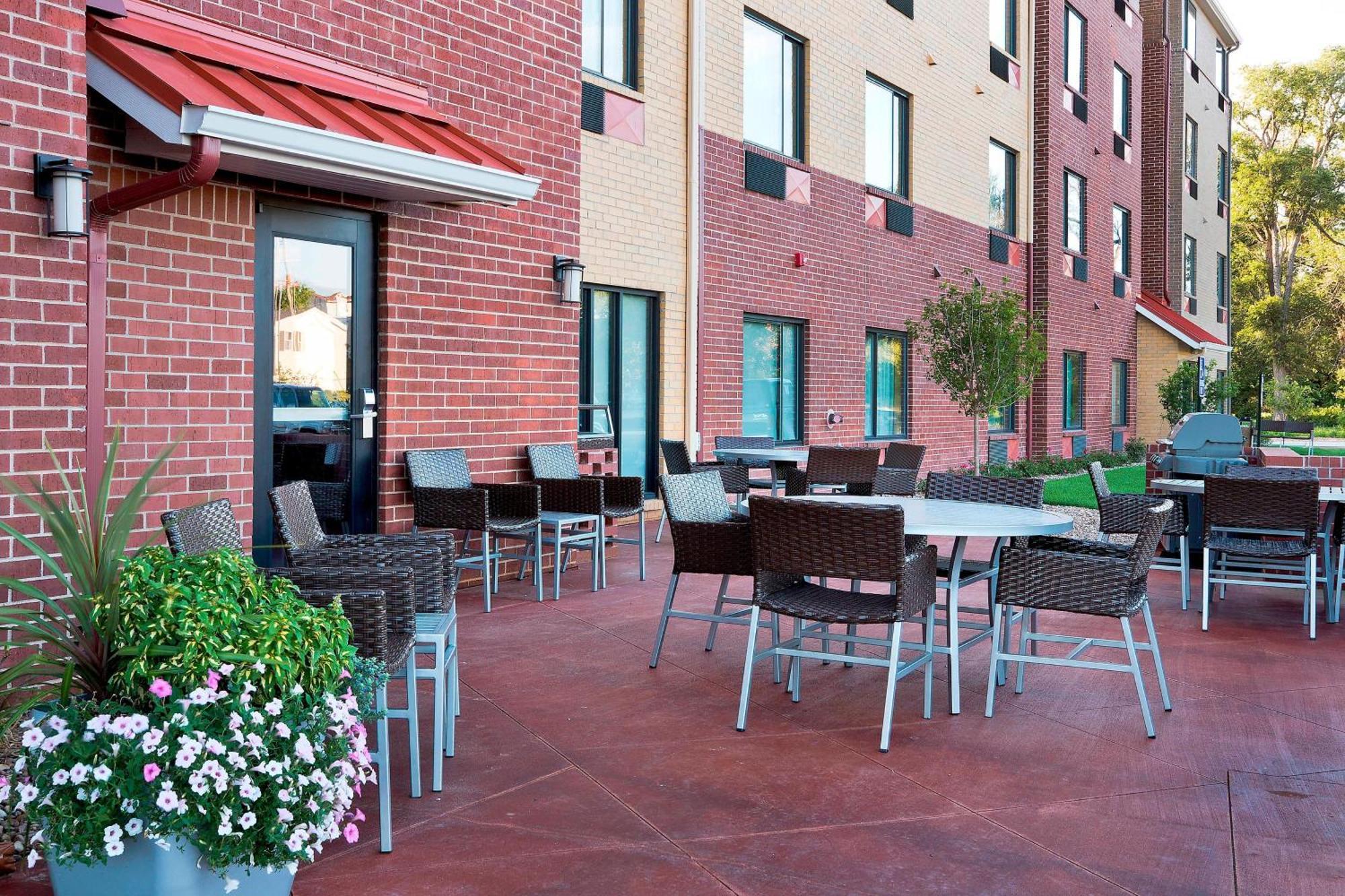 Towneplace Suites By Marriott Dodge City Eksteriør bilde