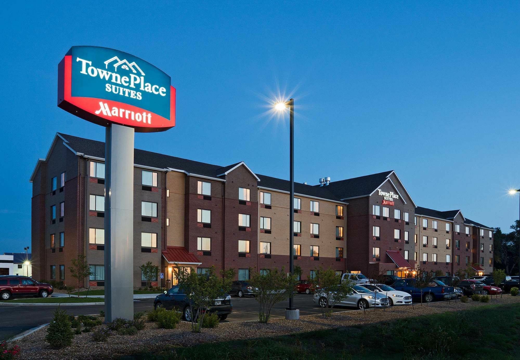 Towneplace Suites By Marriott Dodge City Eksteriør bilde